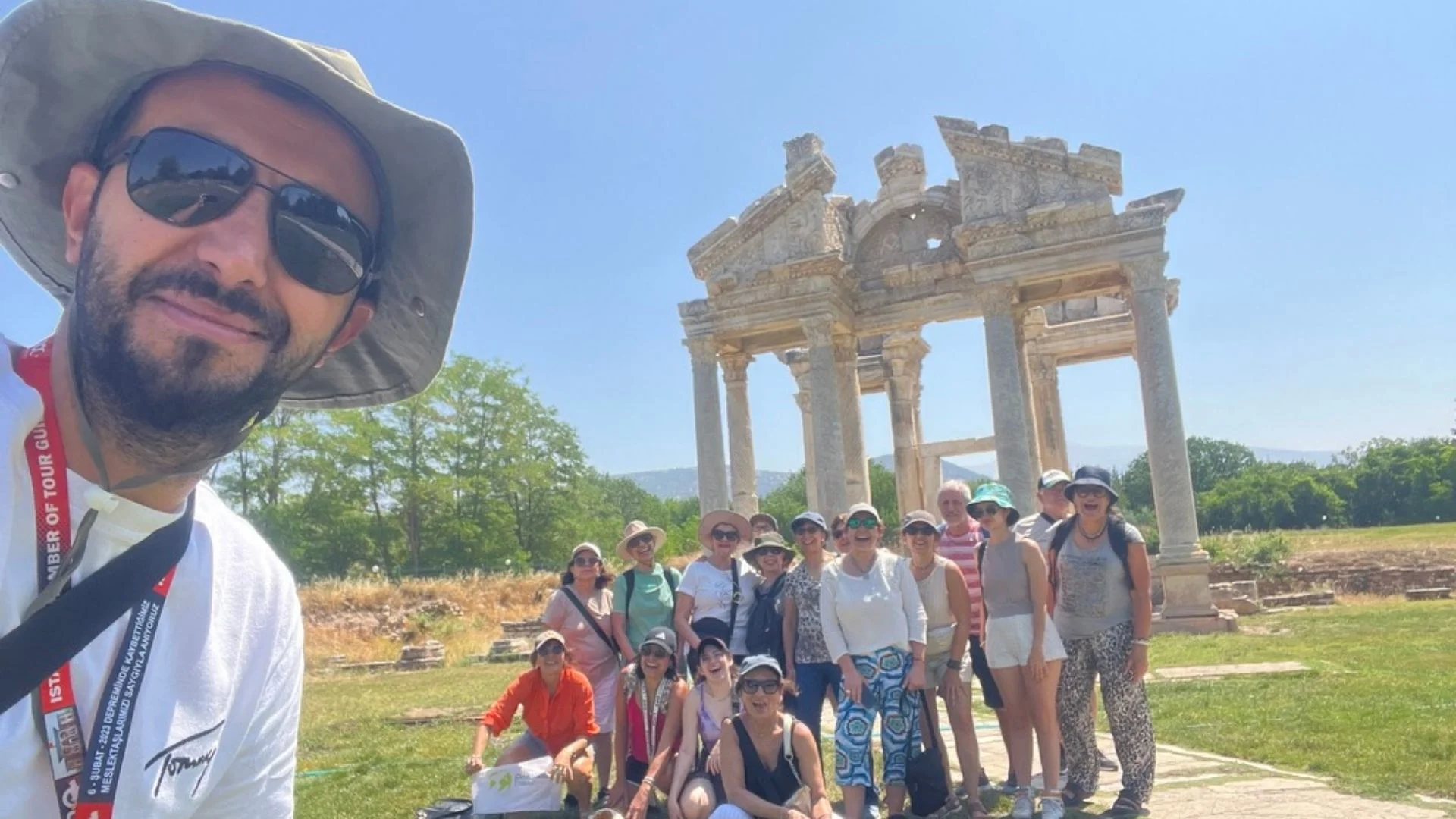 La Belleza Eterna De Afrodisias Y De Mi Grupo