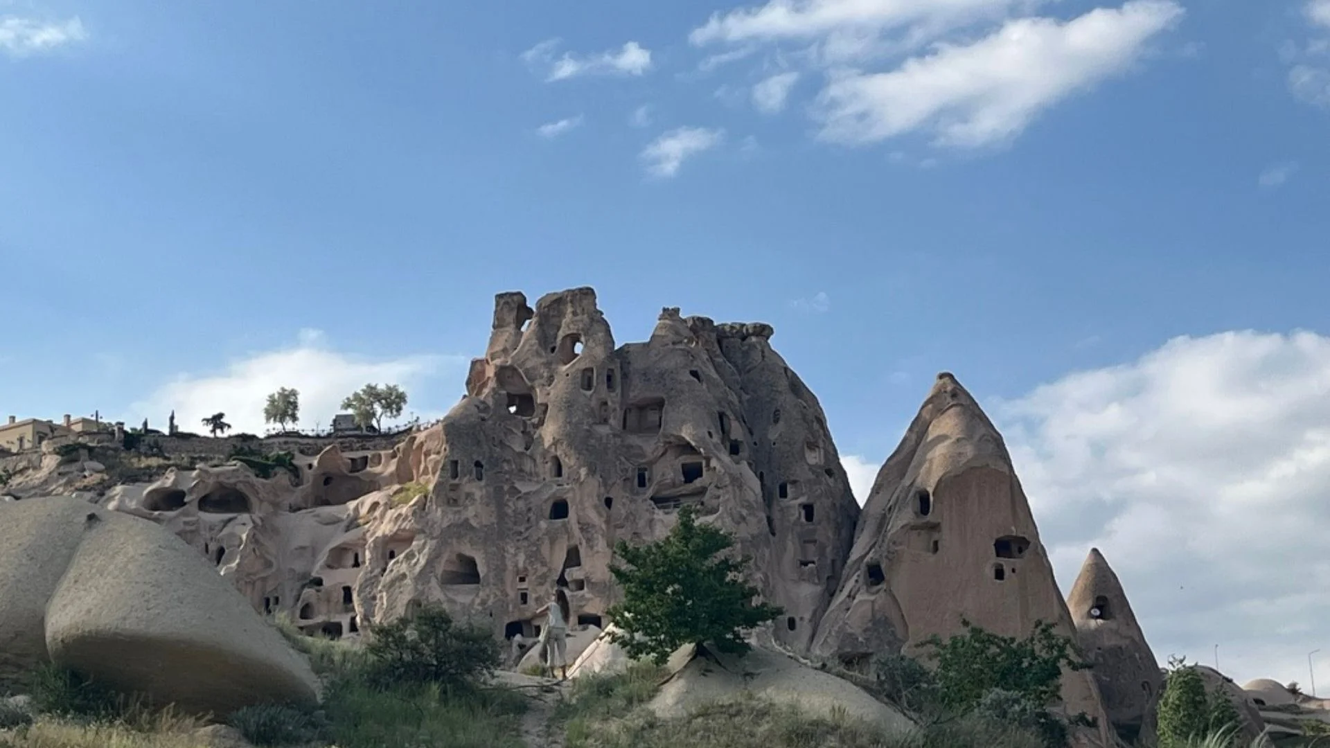 Viviendas excavadas en la roca de Uçhisar, Capadocia