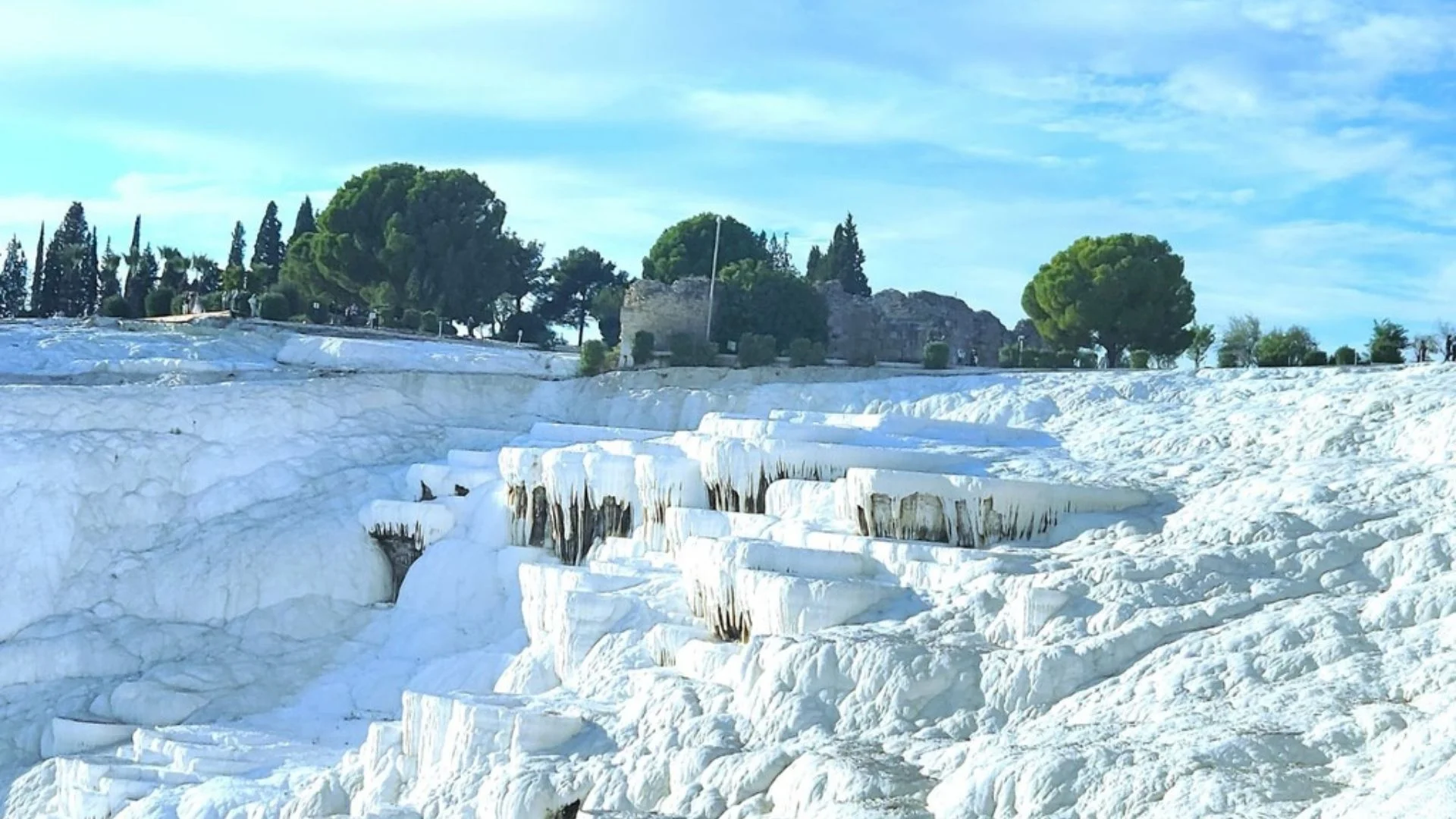 Terrazas blancas y piscinas naturales de Pamukkale